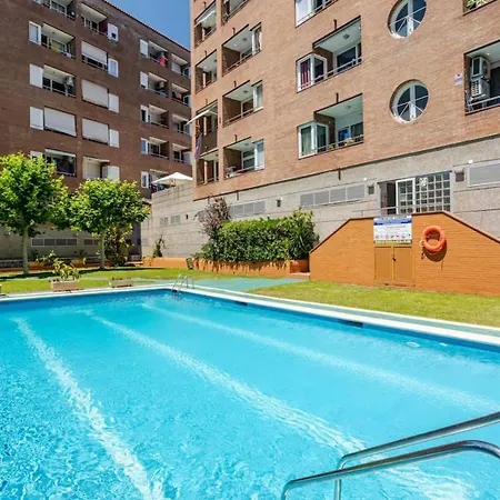 Con Piscina Cerca De Playa De Fenals Apartman *